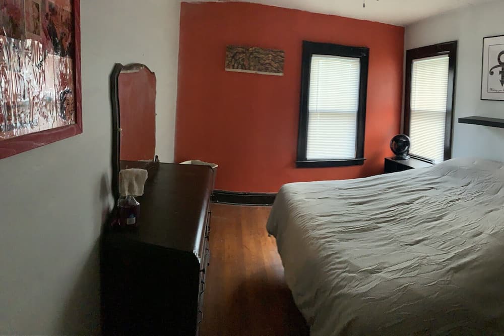 Photo of Bedroom in Syracuse