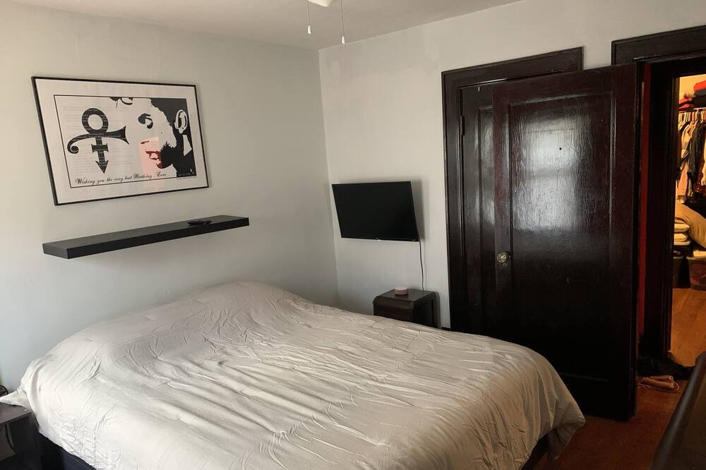 Photo of Bedroom in Syracuse