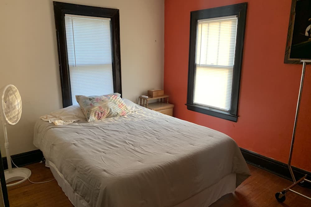 Photo of Bedroom in Syracuse