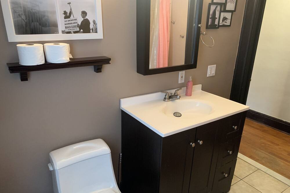 Photo of Bathroom in Syracuse
