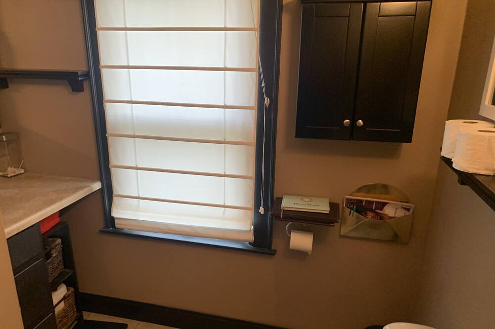 Photo of Bathroom in Syracuse