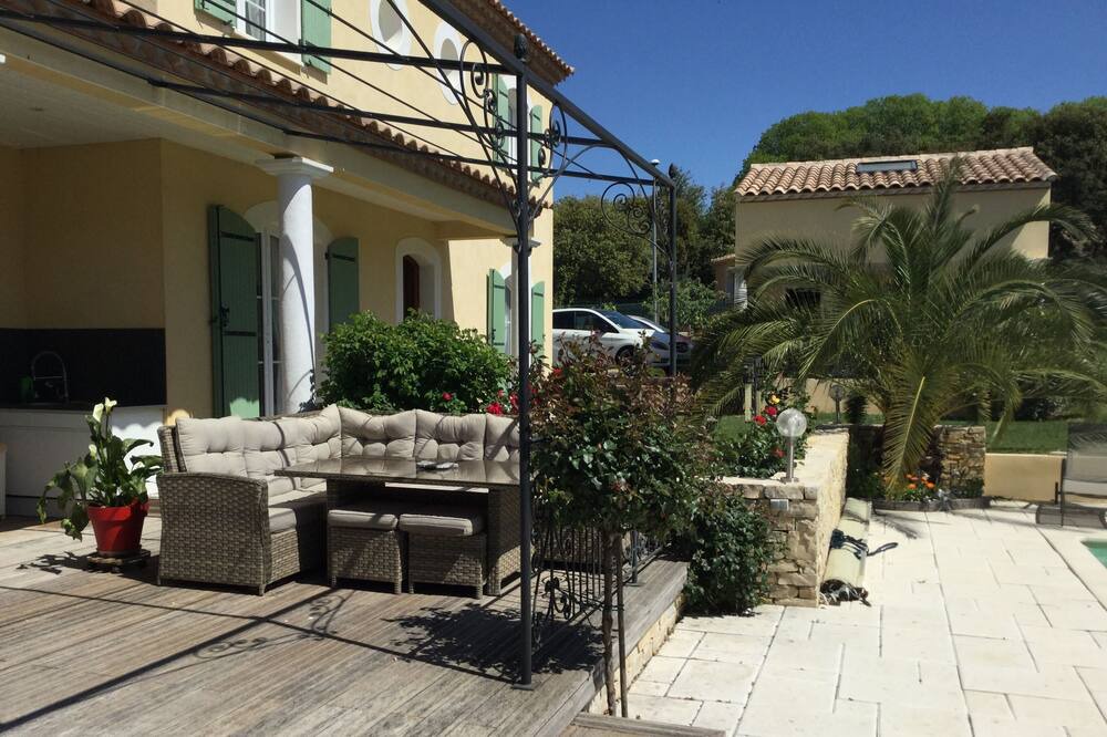 Photo of Patio Balcony in Salinelles