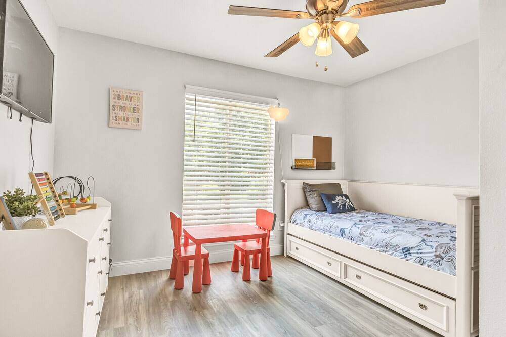Photo of Bedroom in Seven Coves