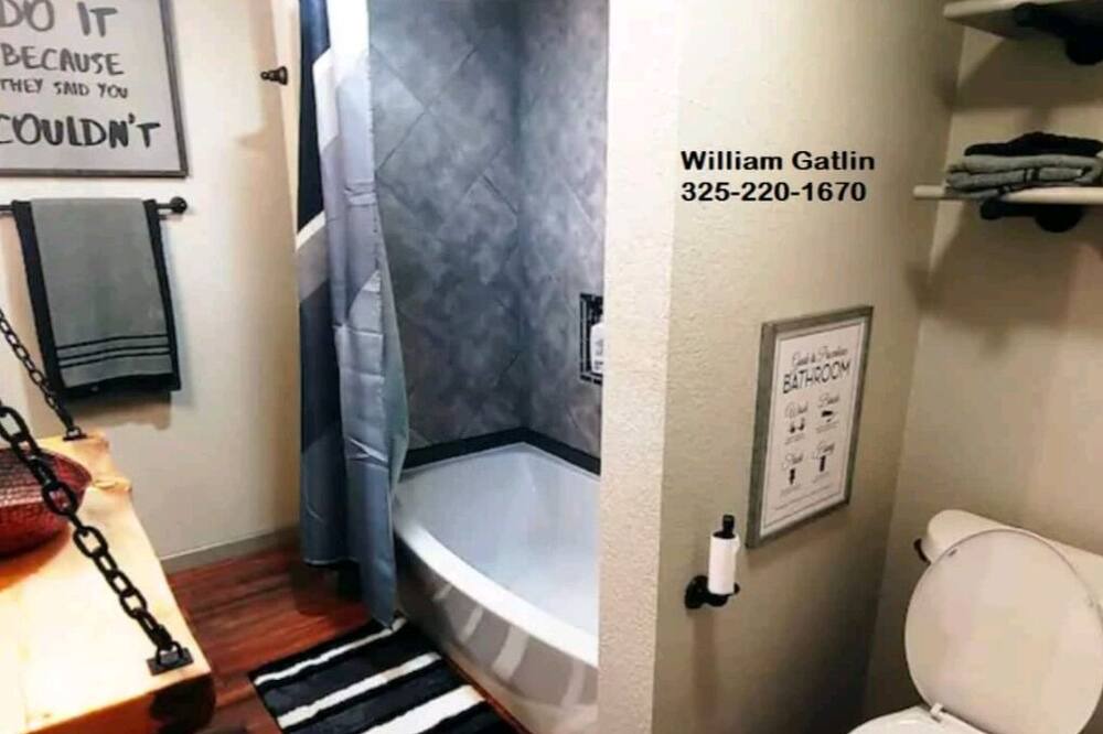 Photo of Bedroom in Brownwood