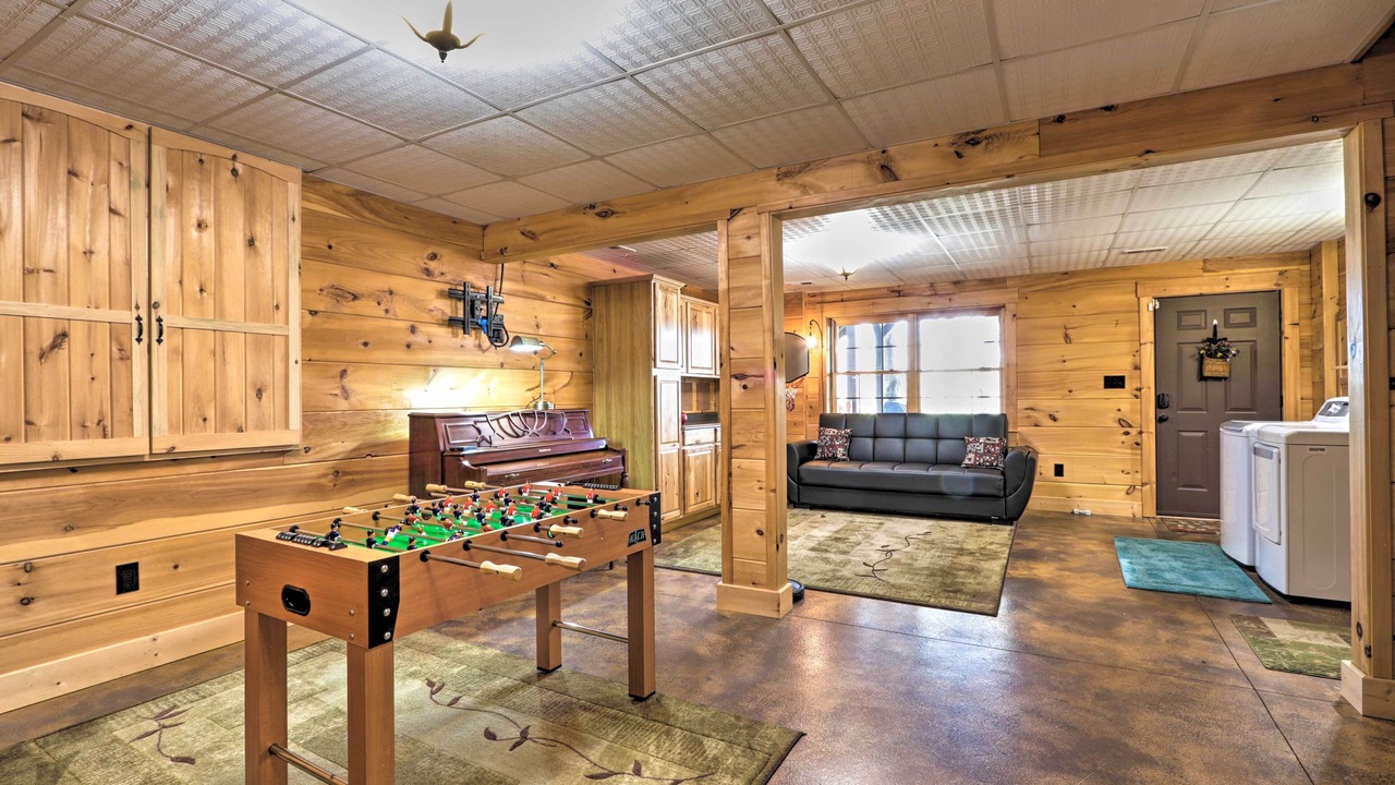 Photo of Bedroom in Rock Harbor