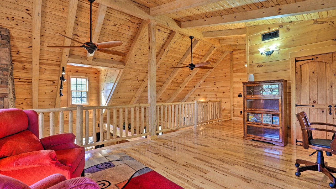 Photo of Livingroom in Rock Harbor