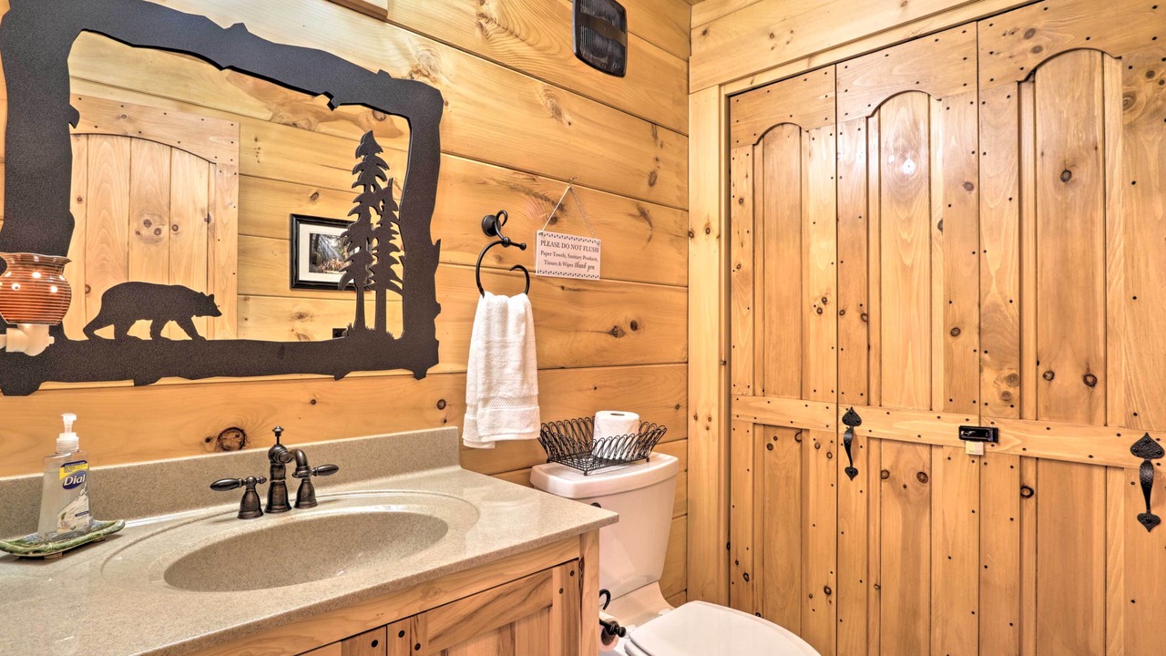 Photo of Bathroom in Rock Harbor