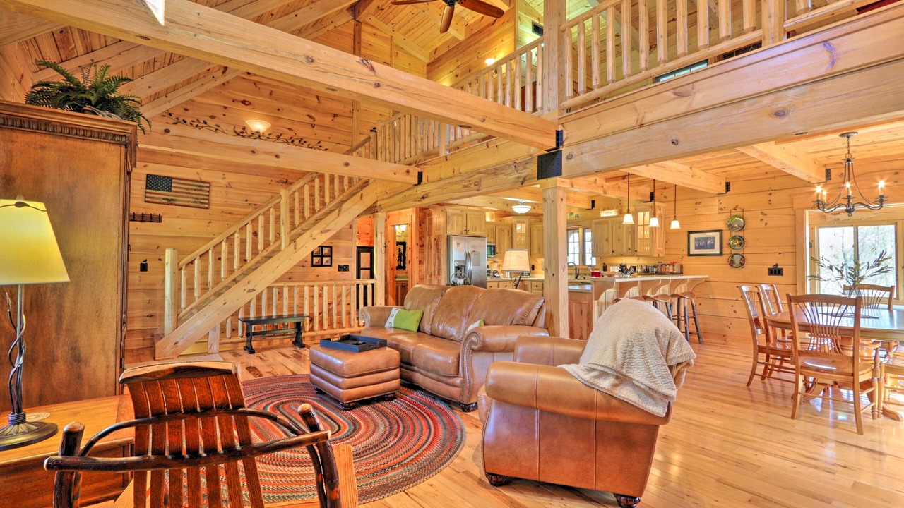 Photo of Livingroom in Rock Harbor
