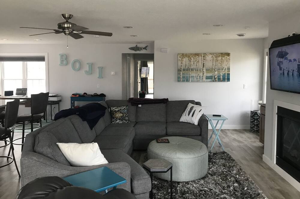 Photo of Livingroom in Spirit Lake