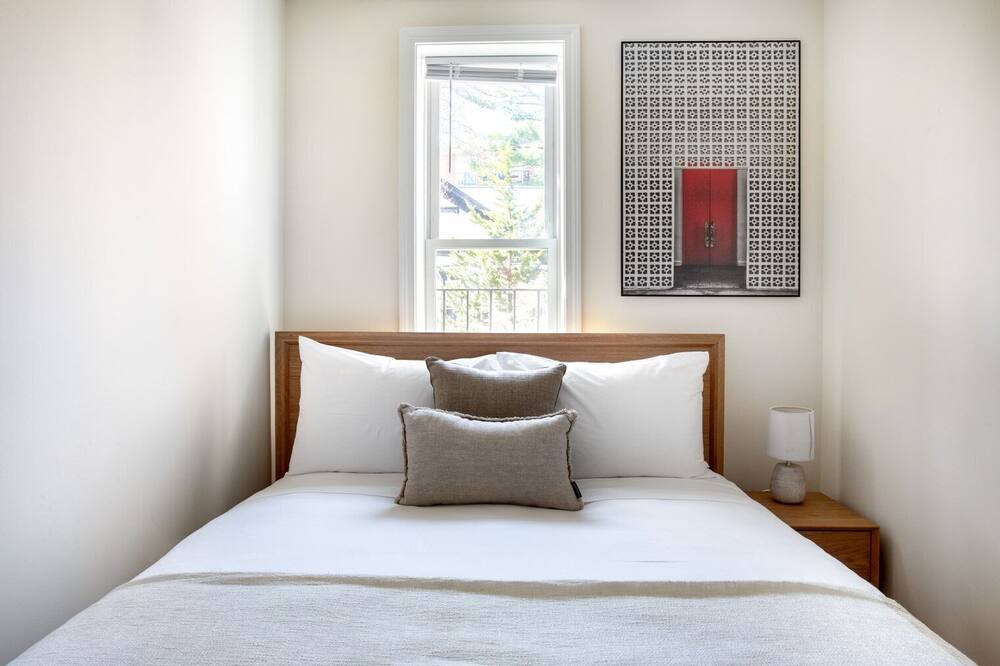 Photo of Bedroom in Neighborhood Nine