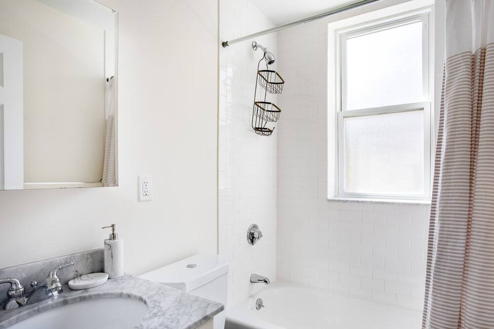 Photo of Bathroom in Neighborhood Nine