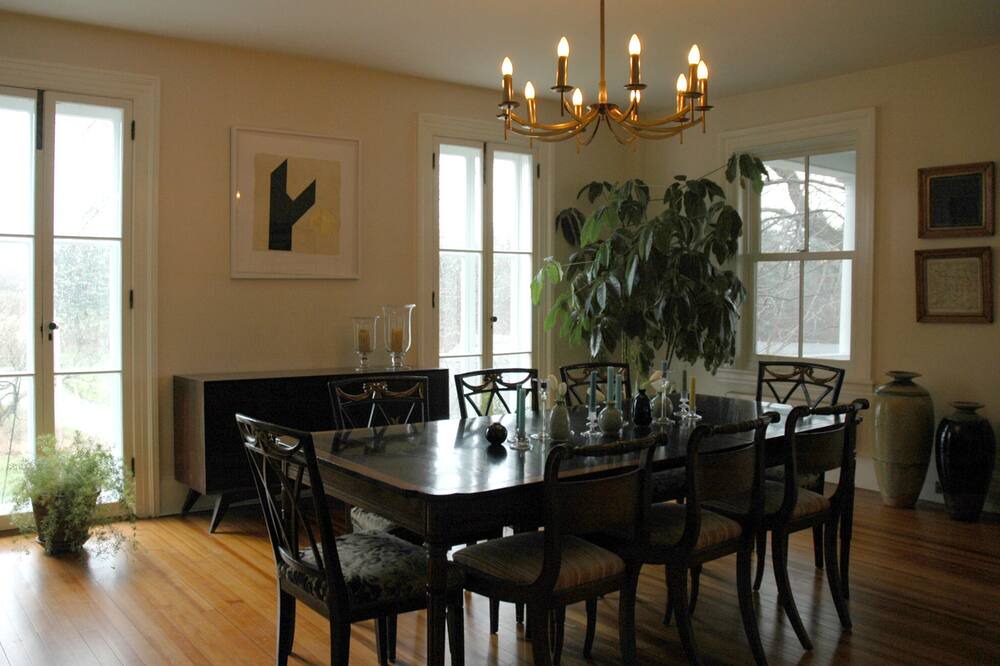 Photo of Bedroom in Chatham