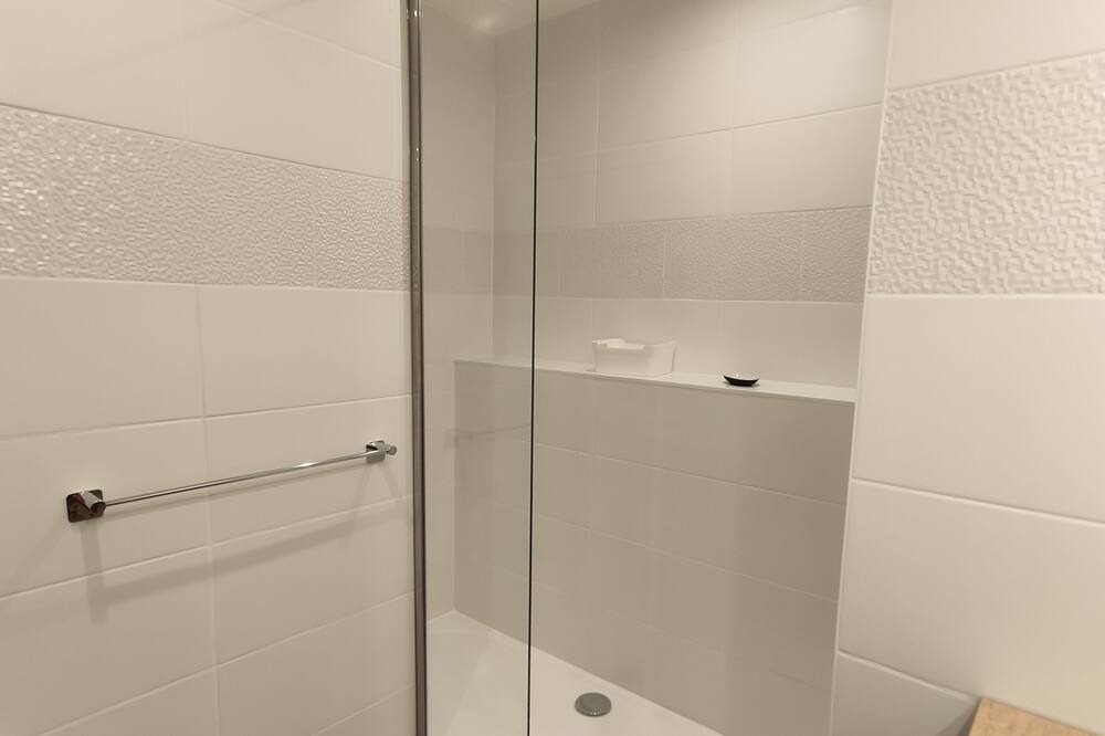 Photo of Bathroom in Gambetta