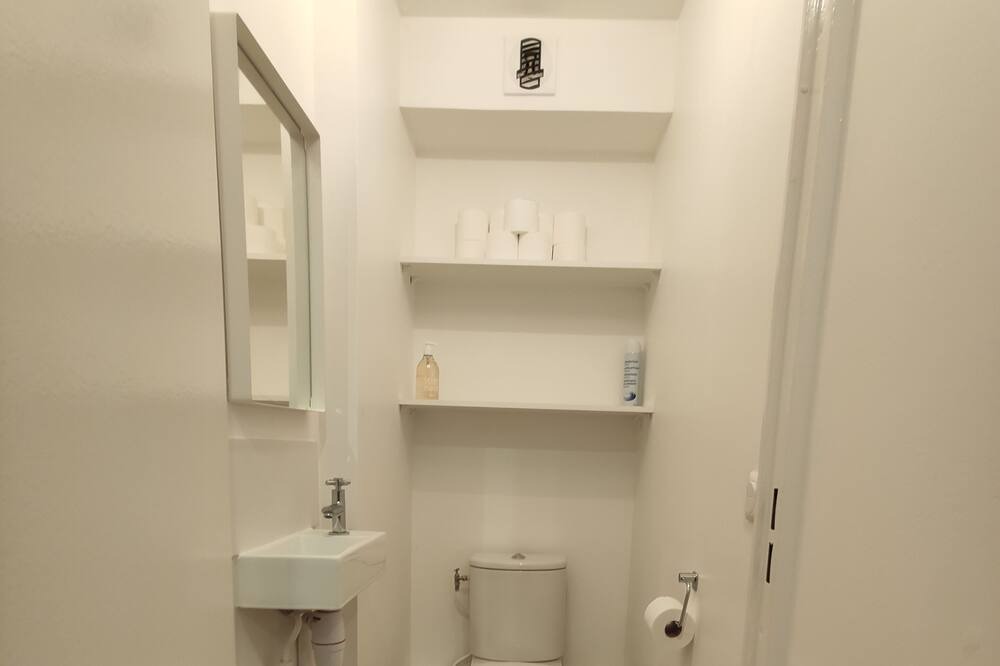 Photo of Bathroom in Gambetta