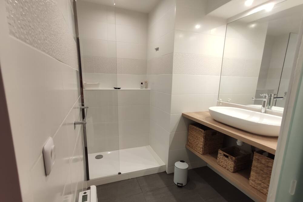 Photo of Bathroom in Gambetta