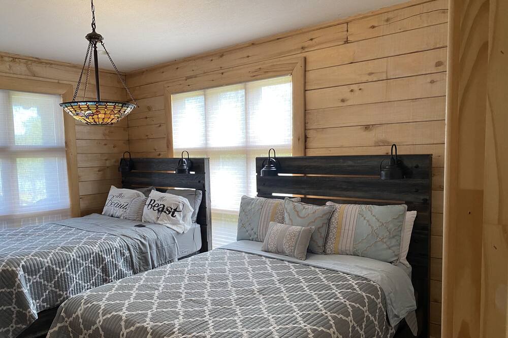 Photo of Bedroom in Broaddus
