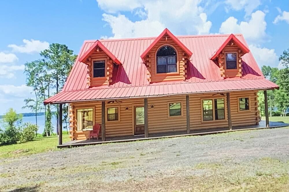 Photo of Outdoor in Broaddus