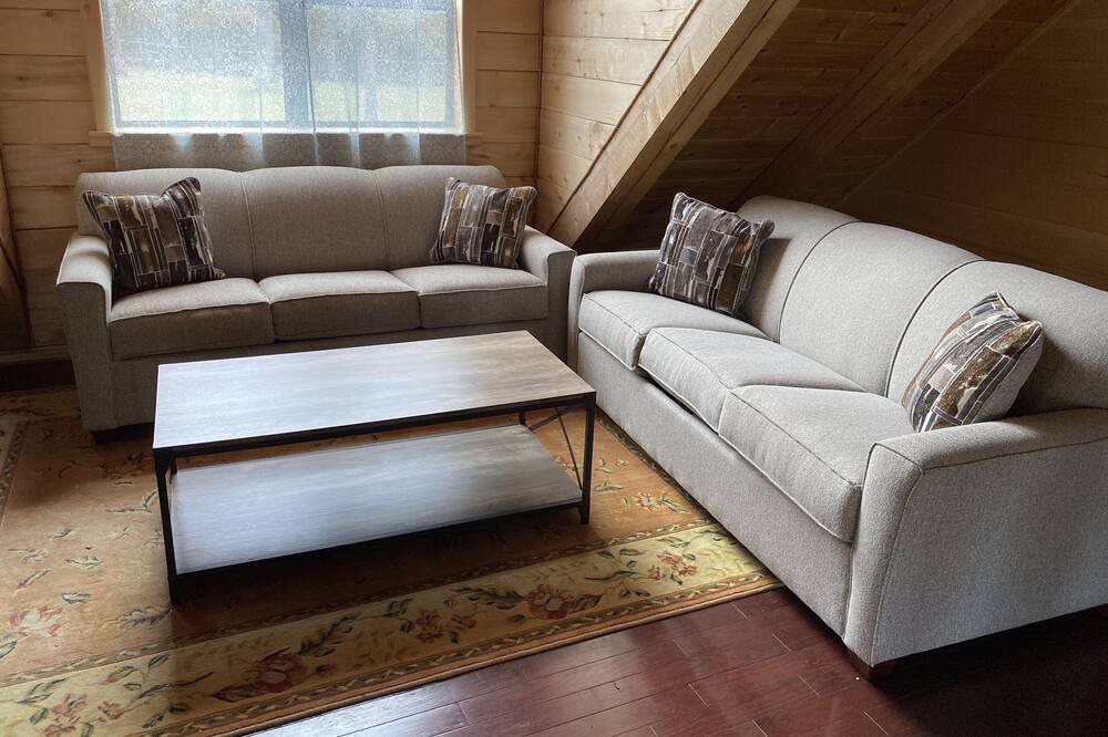 Photo of Livingroom in Broaddus