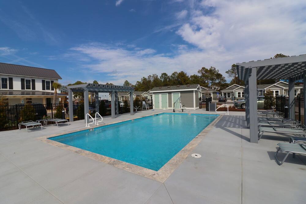 Photo of Outdoor in Corolla Light