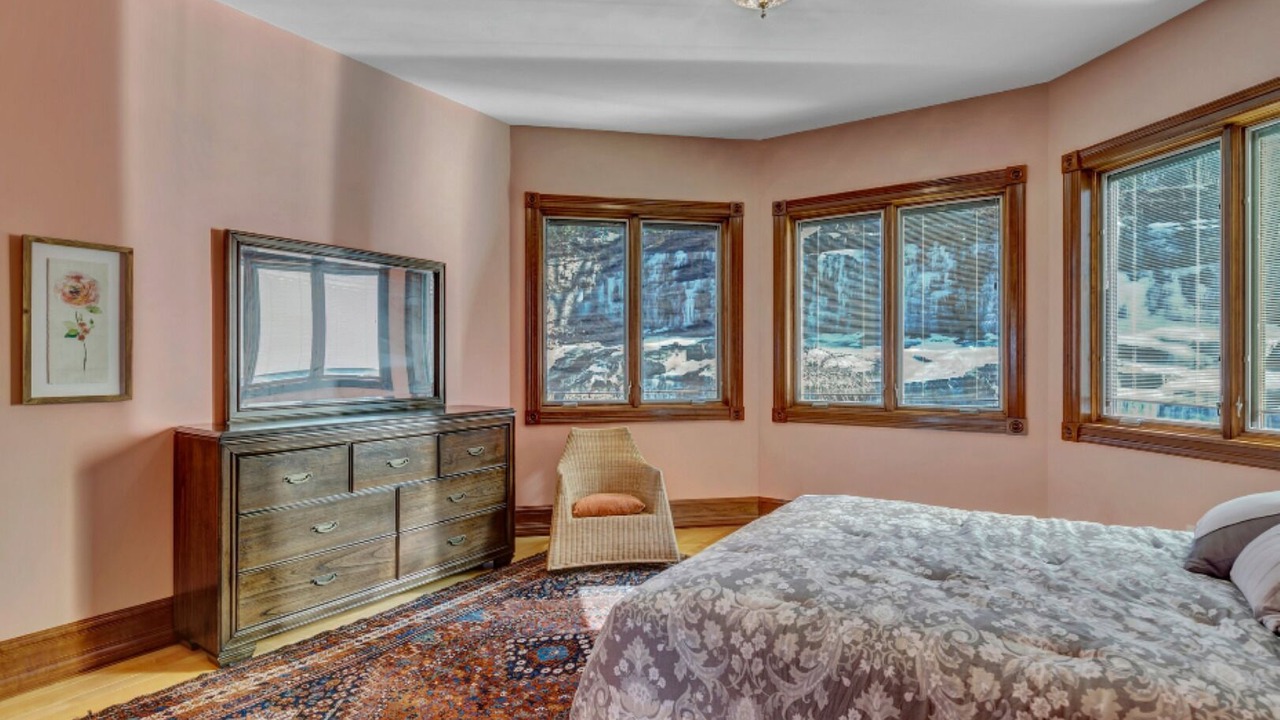 Photo of Others in Lyme