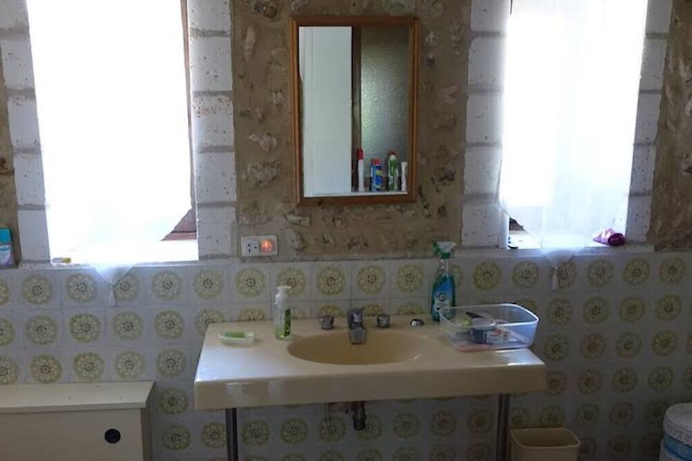 Photo of Bathroom in Celles