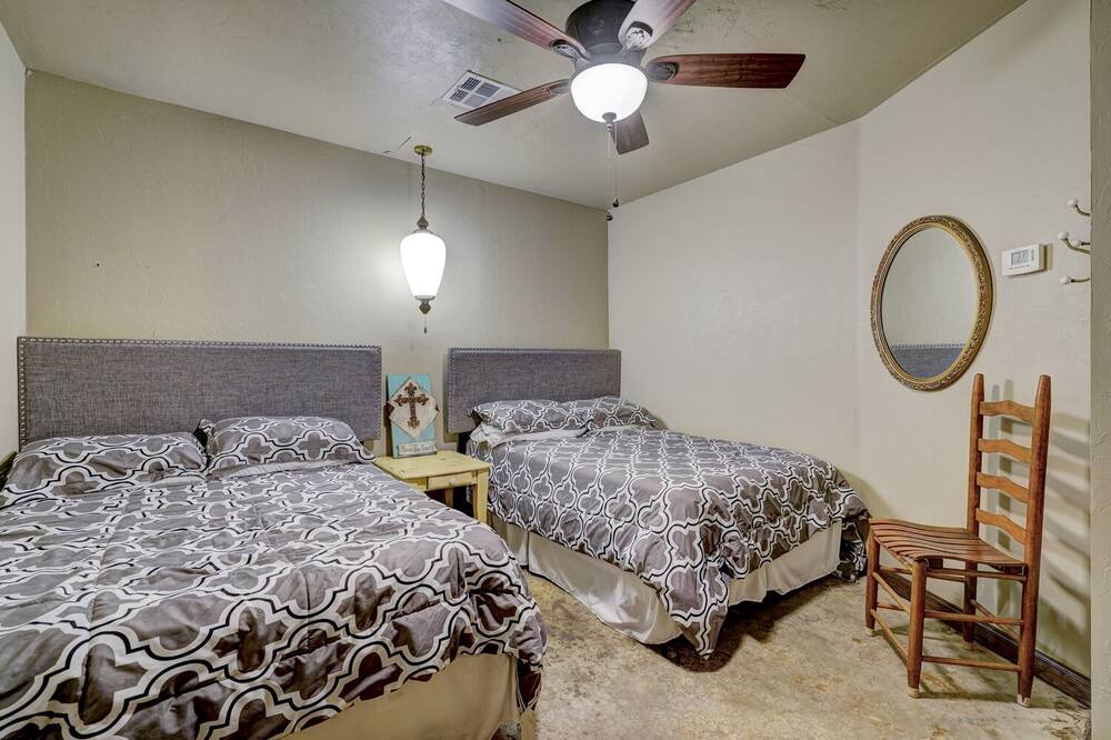 Photo of Bedroom in Paradise Hill