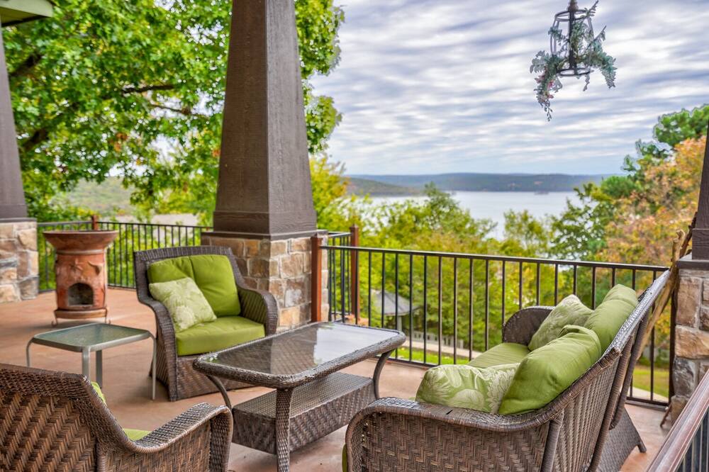 Photo of Patio Balcony in Paradise Hill