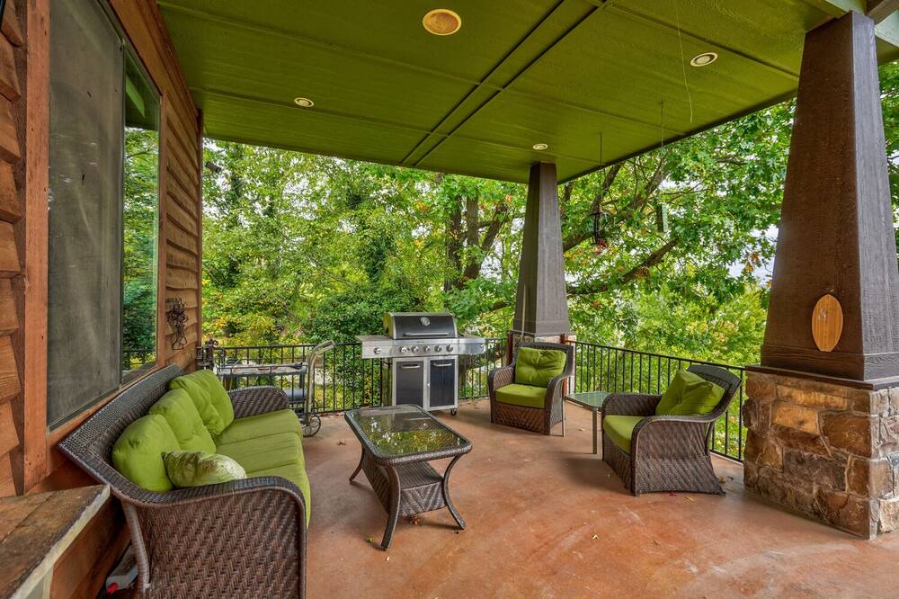 Photo of Patio Balcony in Paradise Hill