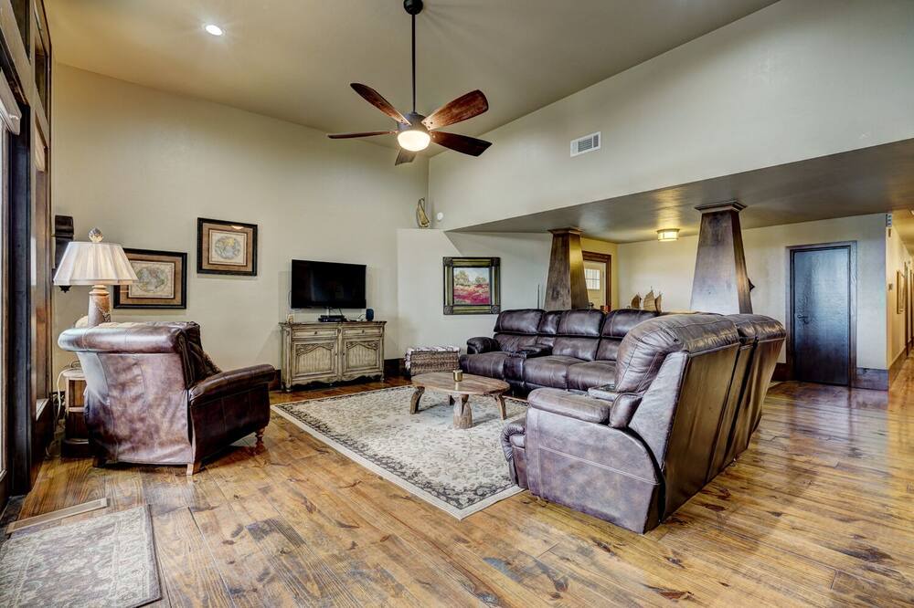 Photo of Livingroom in Paradise Hill