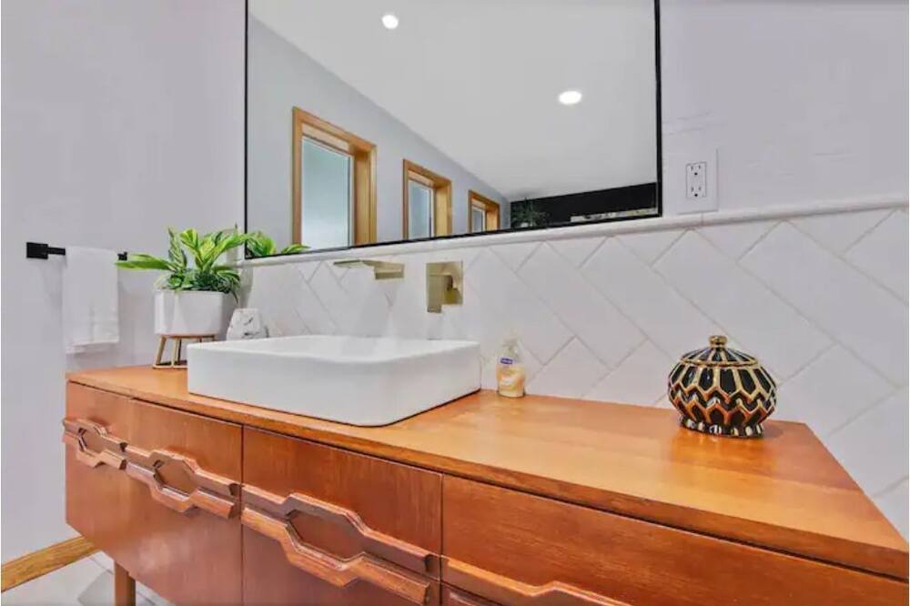 Photo of Bathroom in Hillcrest