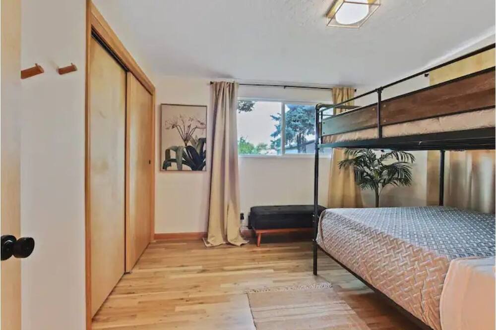 Photo of Bedroom in Hillcrest