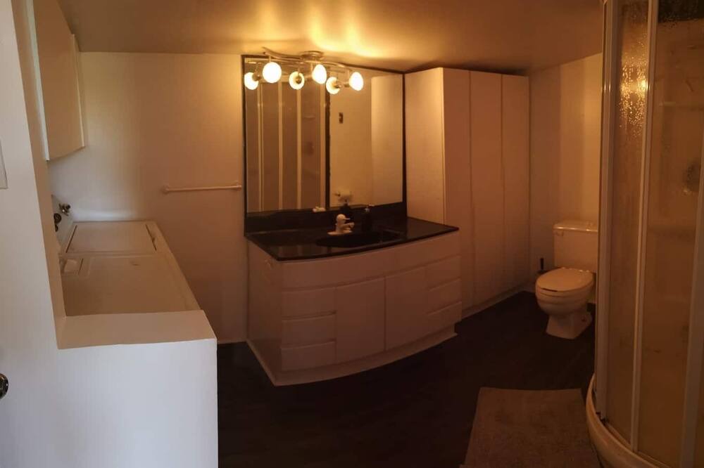 Photo of Bathroom in Saint-Calixte