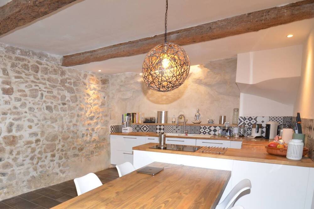 Photo of Kitchen in Bize-Minervois