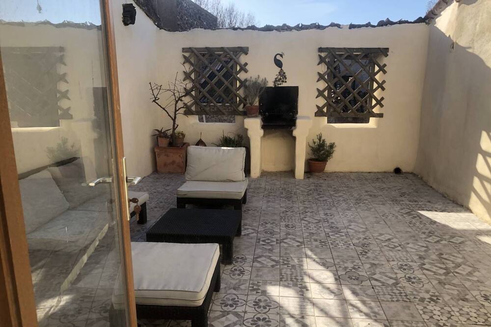 Photo of Patio Balcony in Bize-Minervois