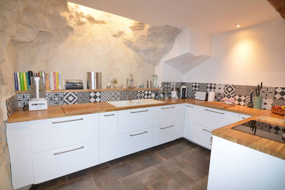 Photo of Kitchen in Bize-Minervois