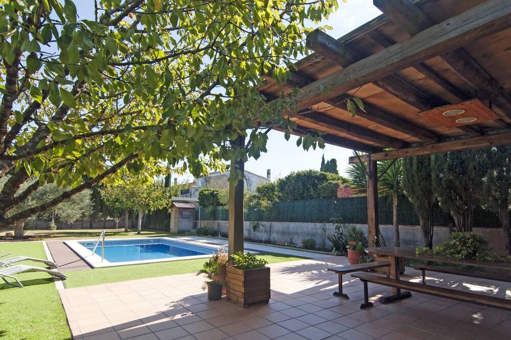 Photo of Outdoor in Albons