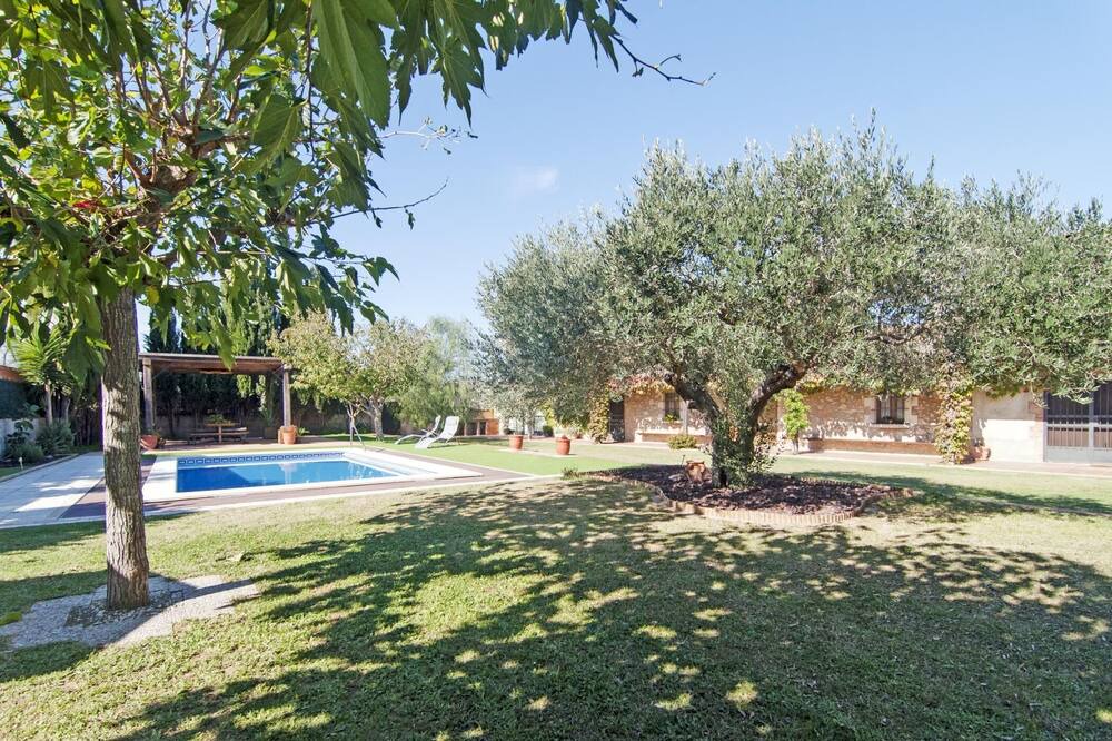 Photo of Outdoor in Albons