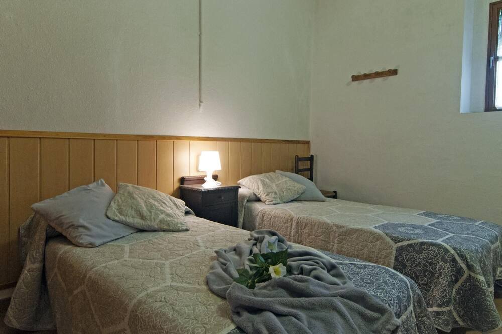 Photo of Bedroom in Albons