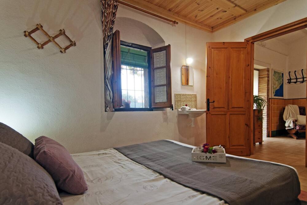 Photo of Bedroom in Albons