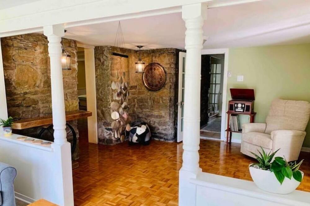 Photo of Livingroom in Perth