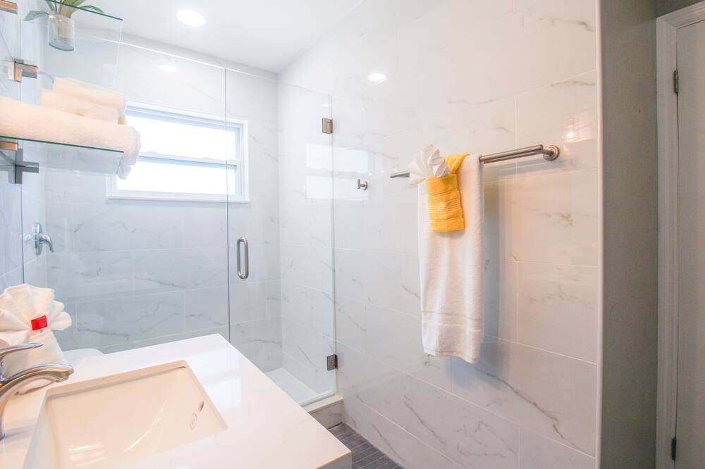 Photo of Others in Park East