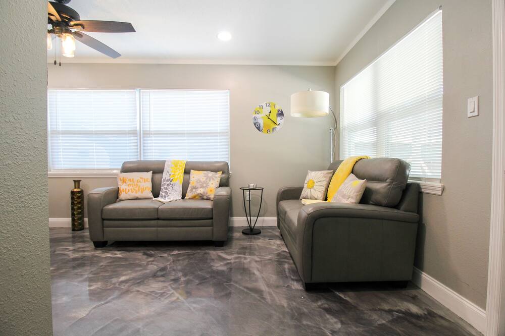 Photo of Bedroom in Park East