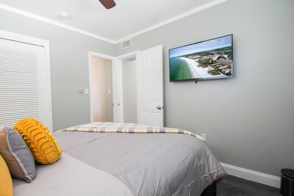 Photo of Others in Park East