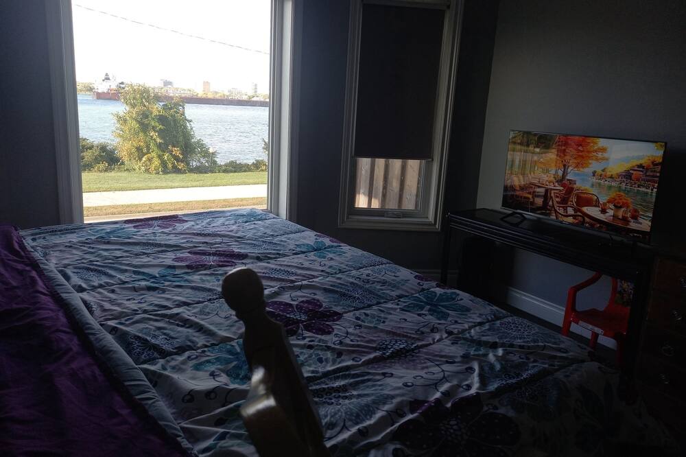 Photo of Bedroom in Walkerville