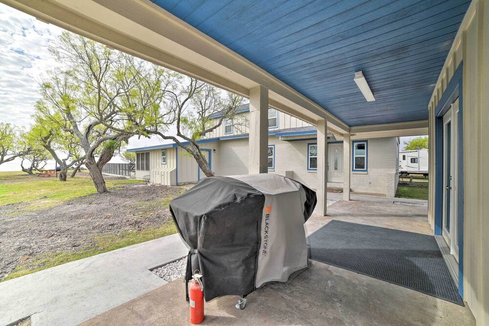 Photo of Patio Balcony in Bayside