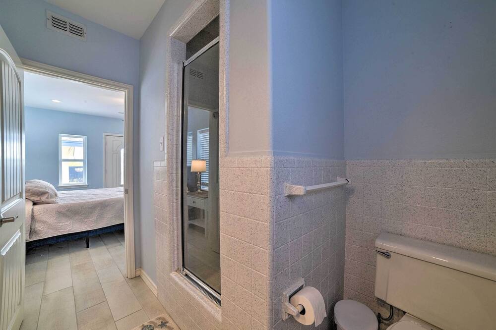 Photo of Bathroom in Bayside