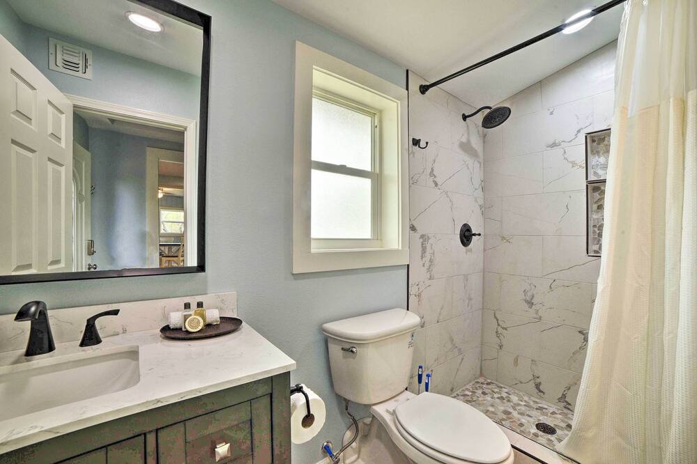 Photo of Bathroom in Bayside
