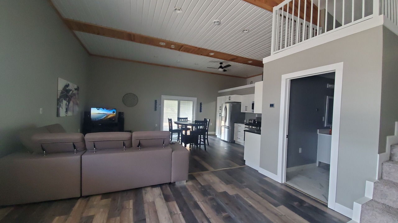 Photo of Livingroom in North Ridge