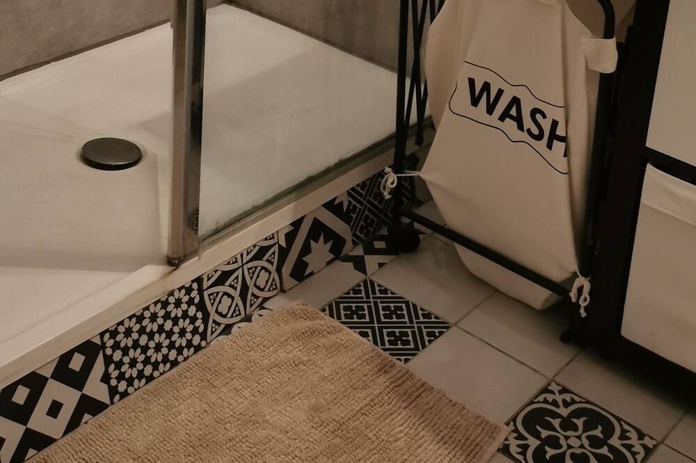 Photo of Bathroom in Giberville