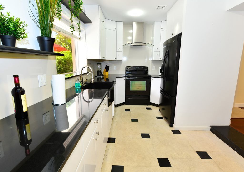 Photo of Kitchen in Oakland Park
